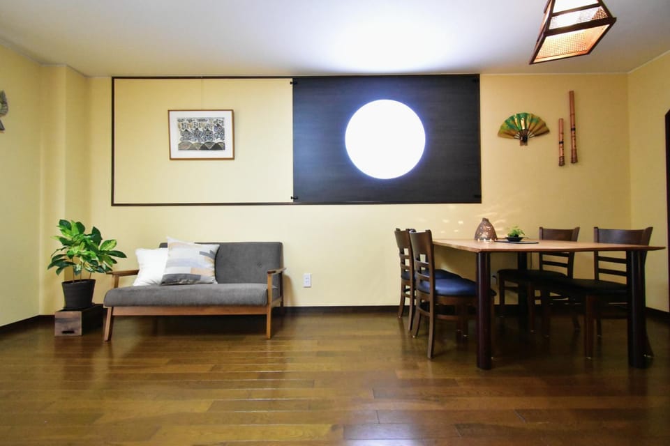 Living room, Dining area