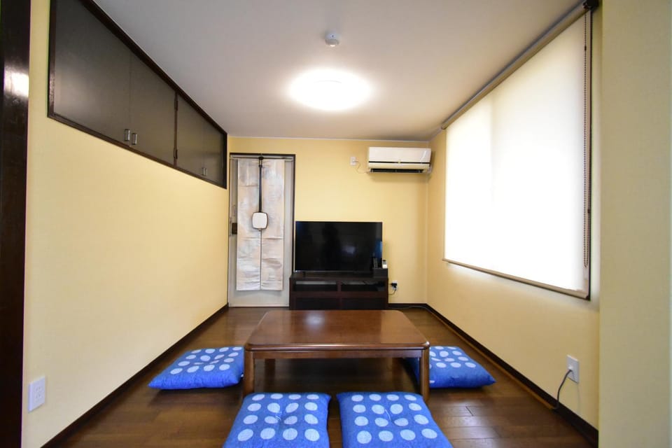 TV and multimedia, Living room, air conditioner