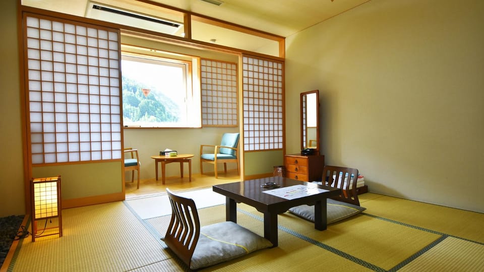ホテル秘境の湯 Ryokan in Japan