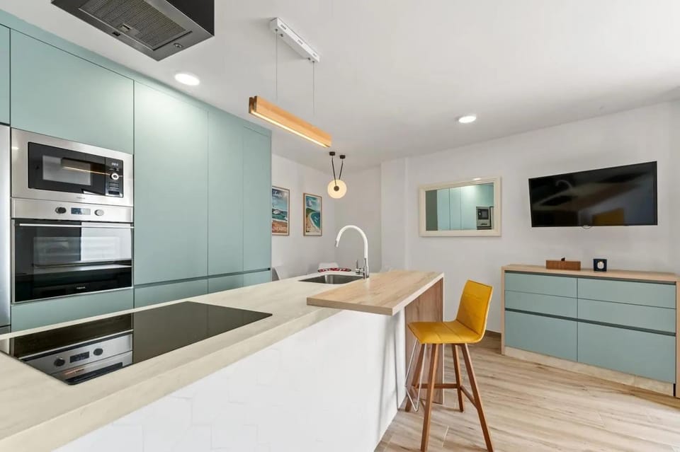 Kitchen or kitchenette, Living room