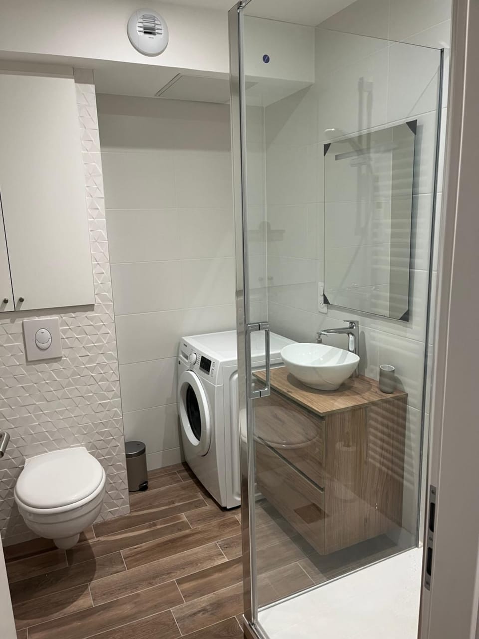Shower, Toilet, Bathroom, washing machine