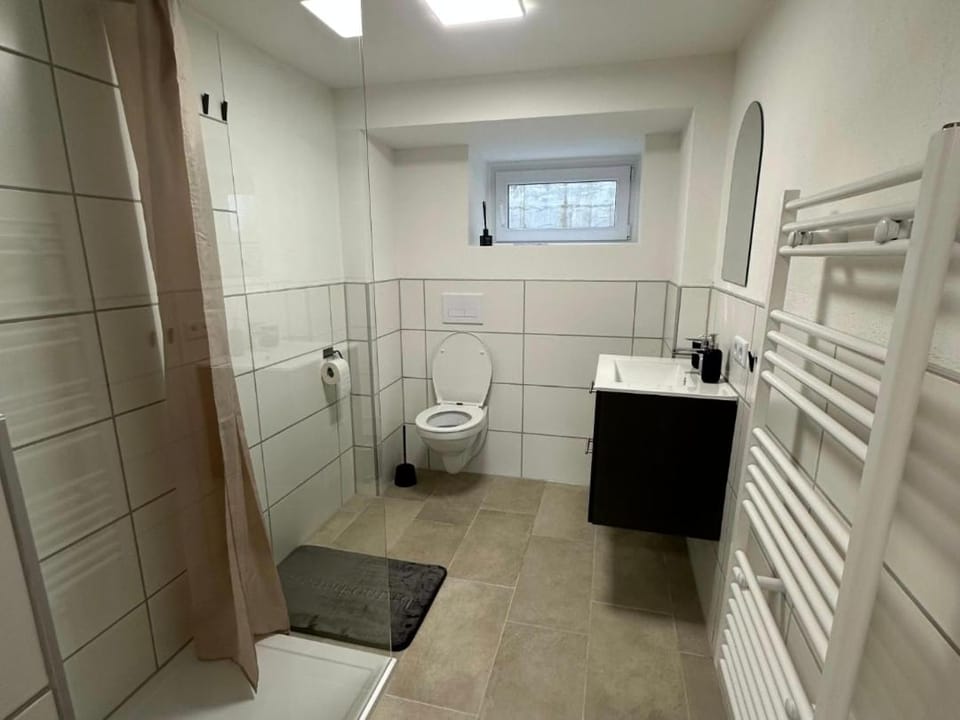Shower, Toilet, Bathroom