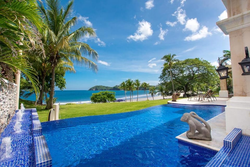 Stunning Luxury Mansion in Playa Flamingo with Six Bedrooms and Beachfront Access House in Playa Flamingo