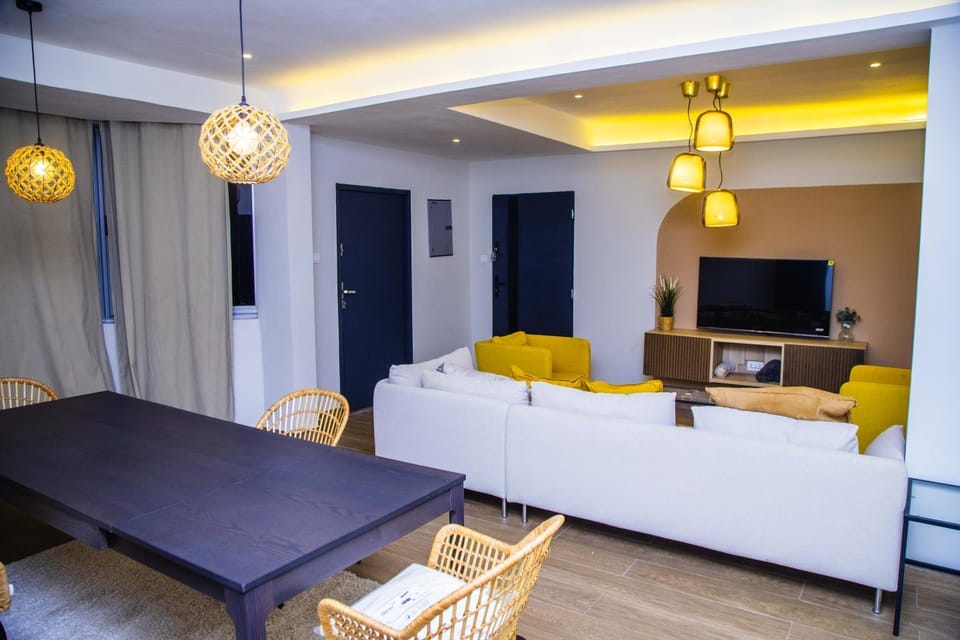 Plsa airport city 2bedroom Apartment in Accra