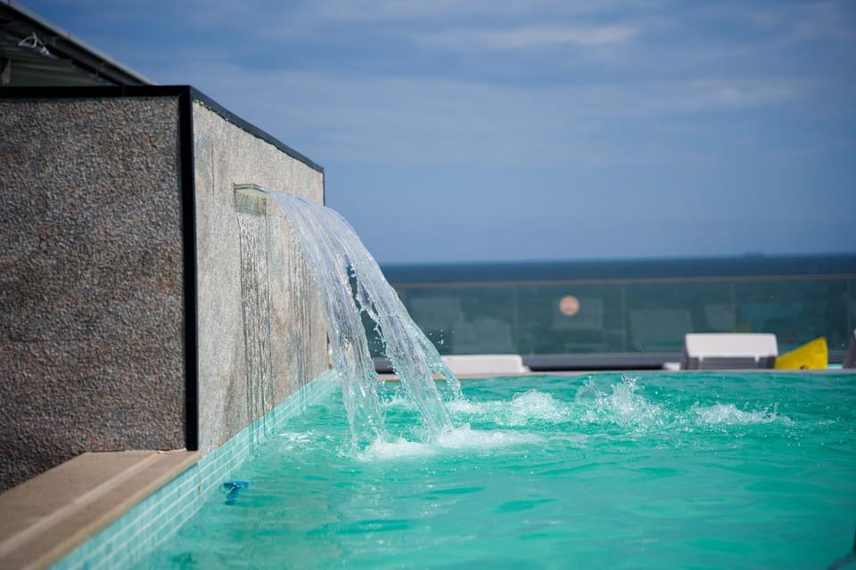Pool view, Swimming pool