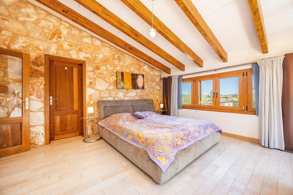 Property building, Living room, Bedroom