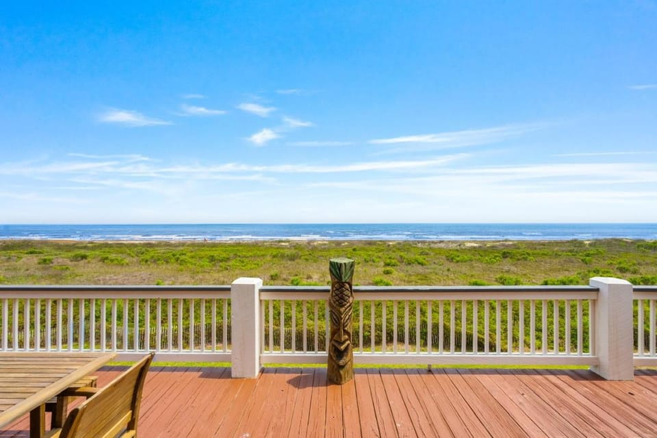 Dawn Treader home House in Bolivar Peninsula