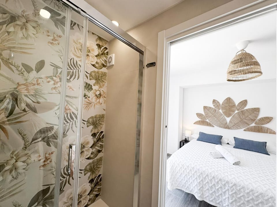 Bed, Bathroom, Photo of the whole room, Bedroom, towels, wardrobe