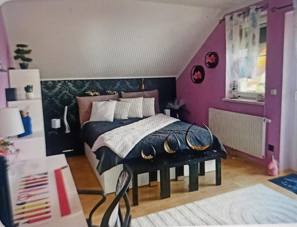 Photo of the whole room, Bedroom