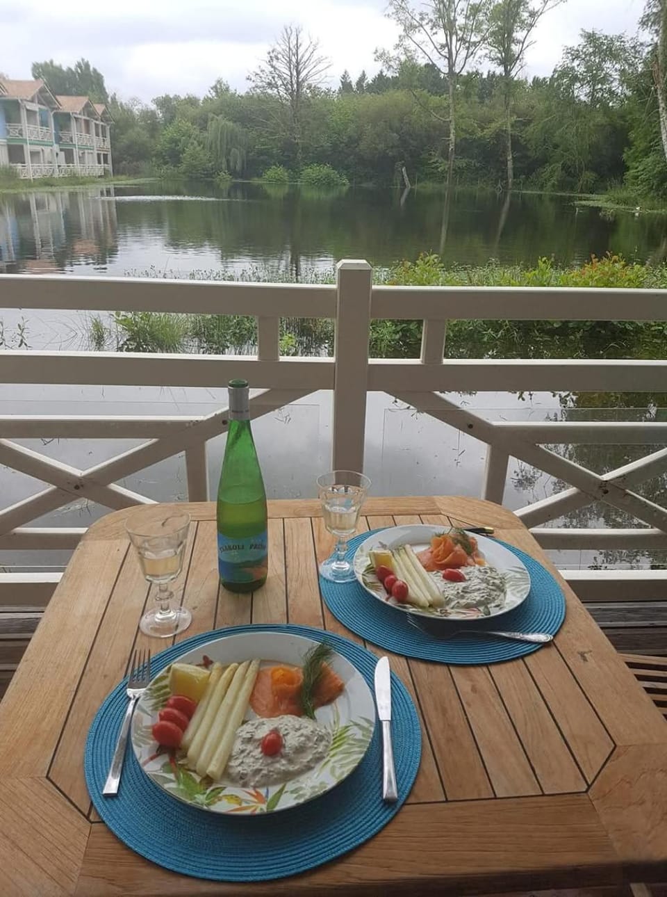 Natural landscape, Balcony/Terrace, Dining area