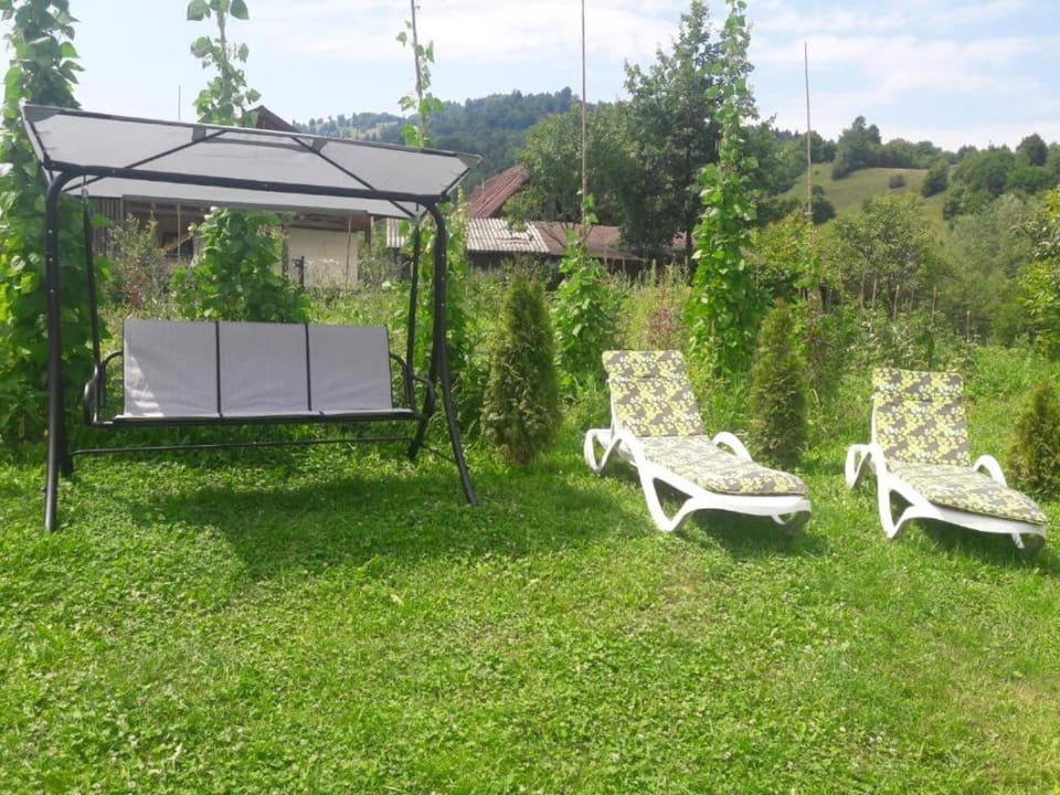 Casa Ionela nr 13- Complex de pensiuni si Casute la Munte House in Romania