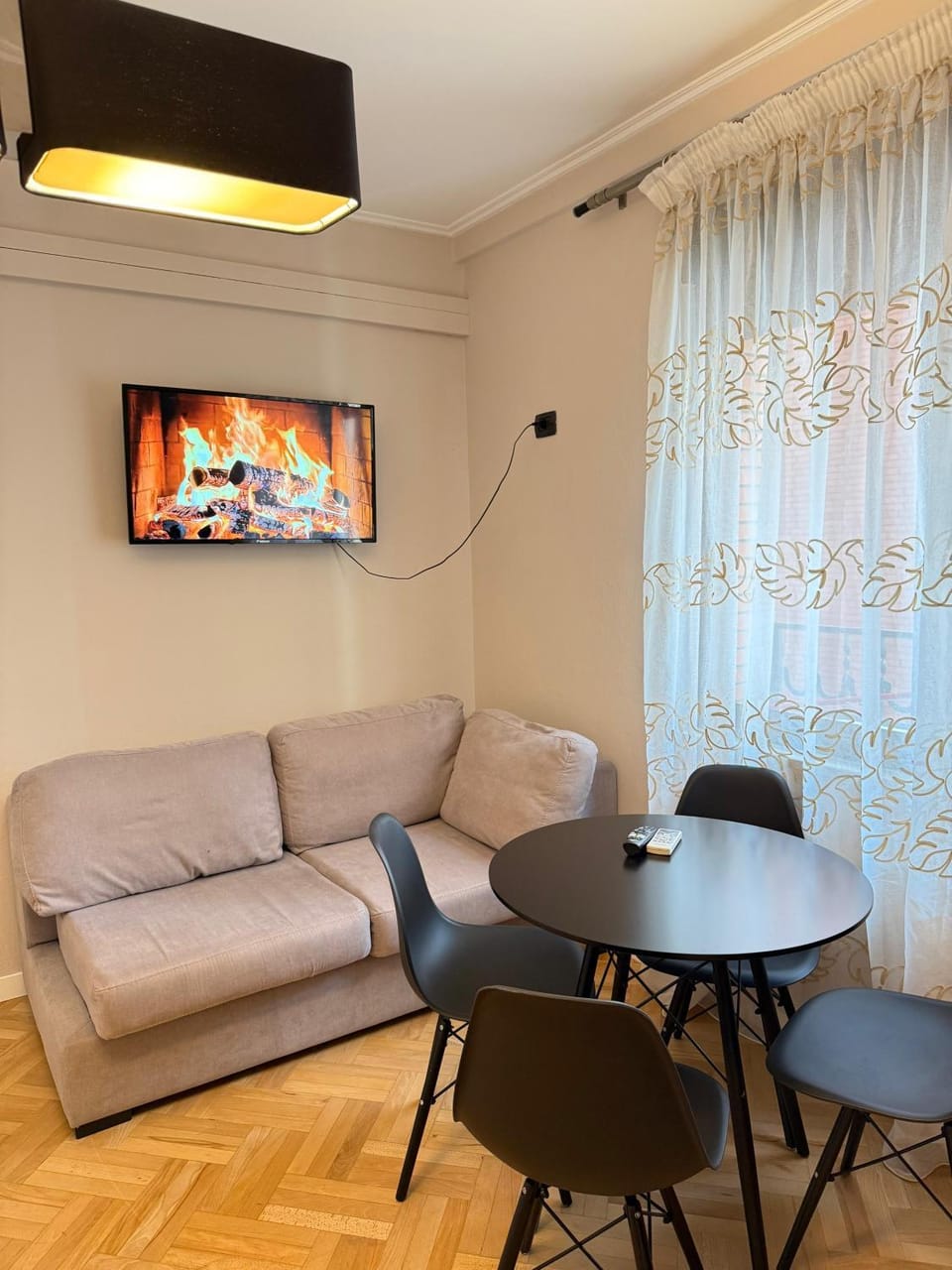 TV and multimedia, Dining area
