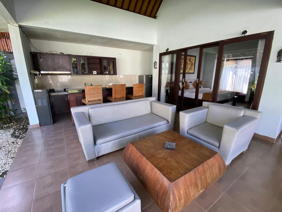 House Tanjung Legian House in Kuta