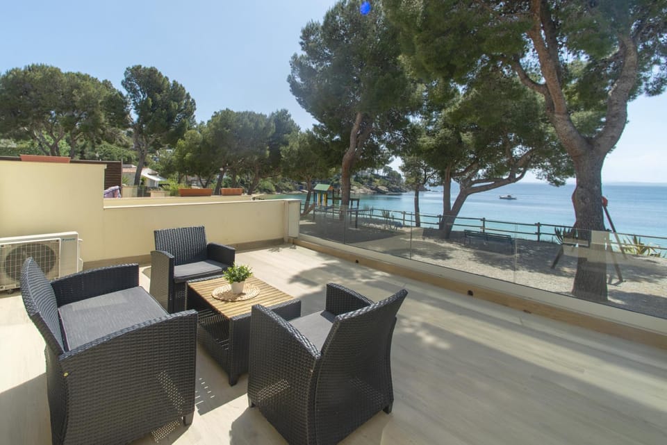 View (from property/room), Balcony/Terrace