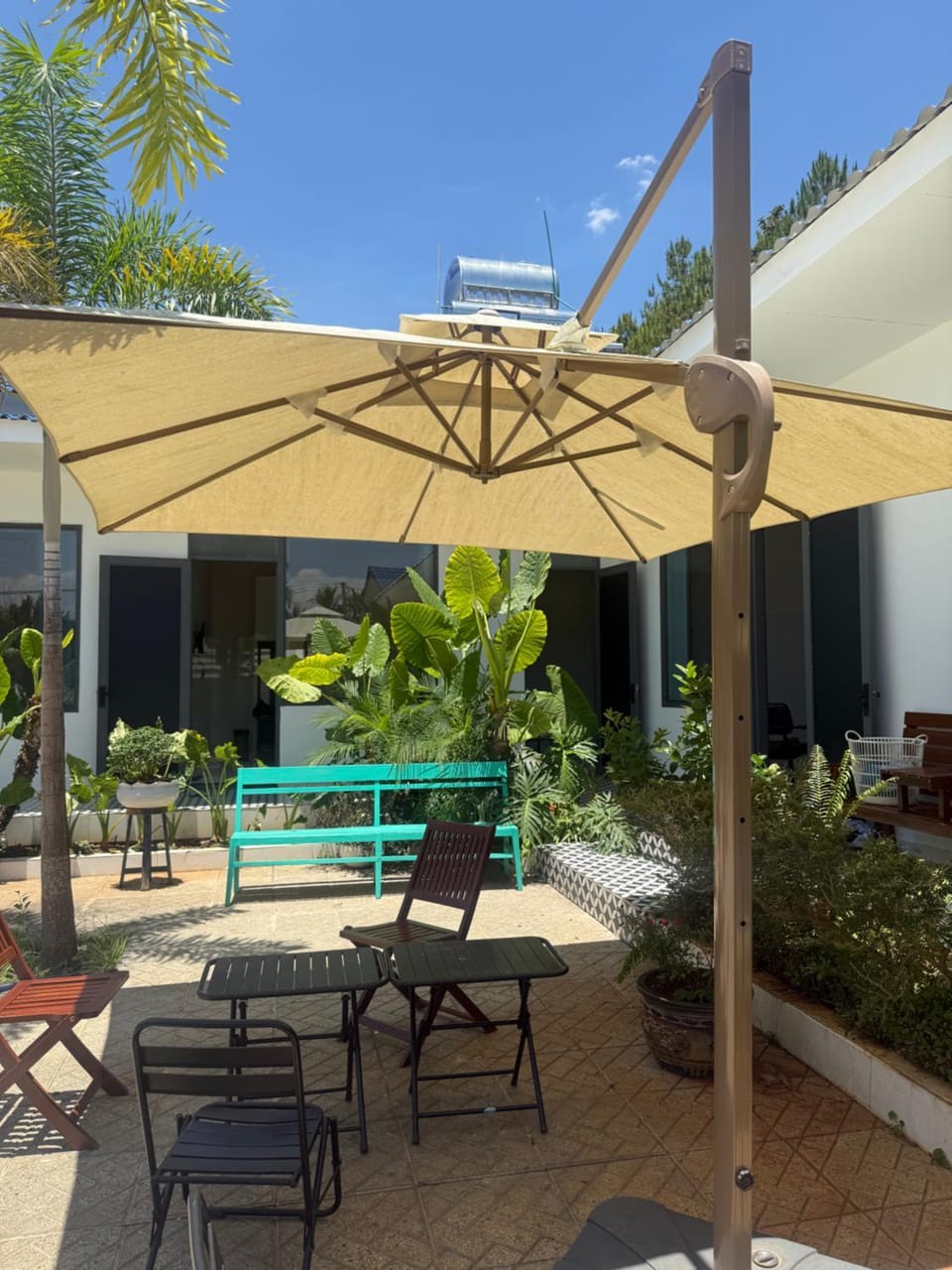 Mai Anh Đào Motel Hotel in Lâm Đồng
