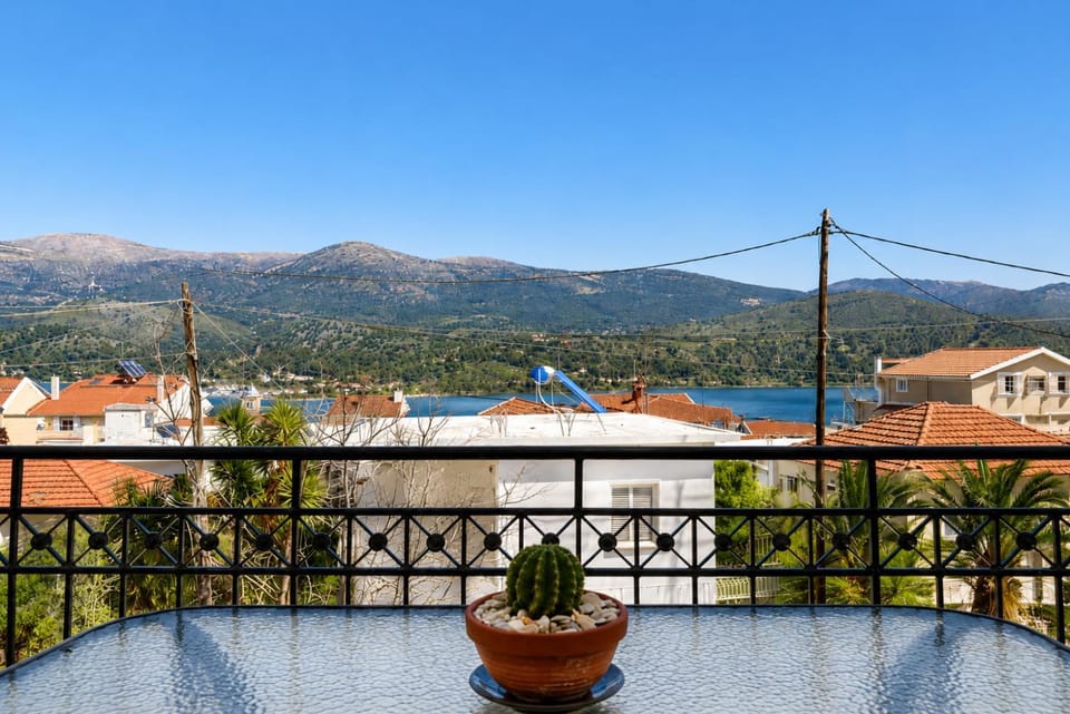 Natural landscape, Balcony/Terrace, City view, Mountain view, Sea view