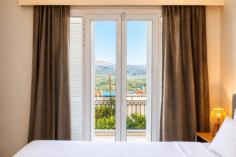Natural landscape, Bedroom, Mountain view