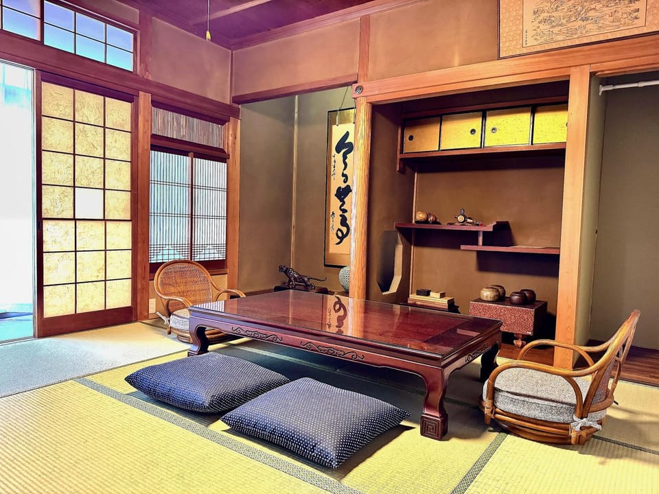 Bed, Seating area, Bedroom, wardrobe
