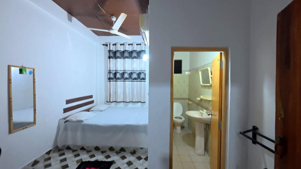 Bathroom, Bedroom
