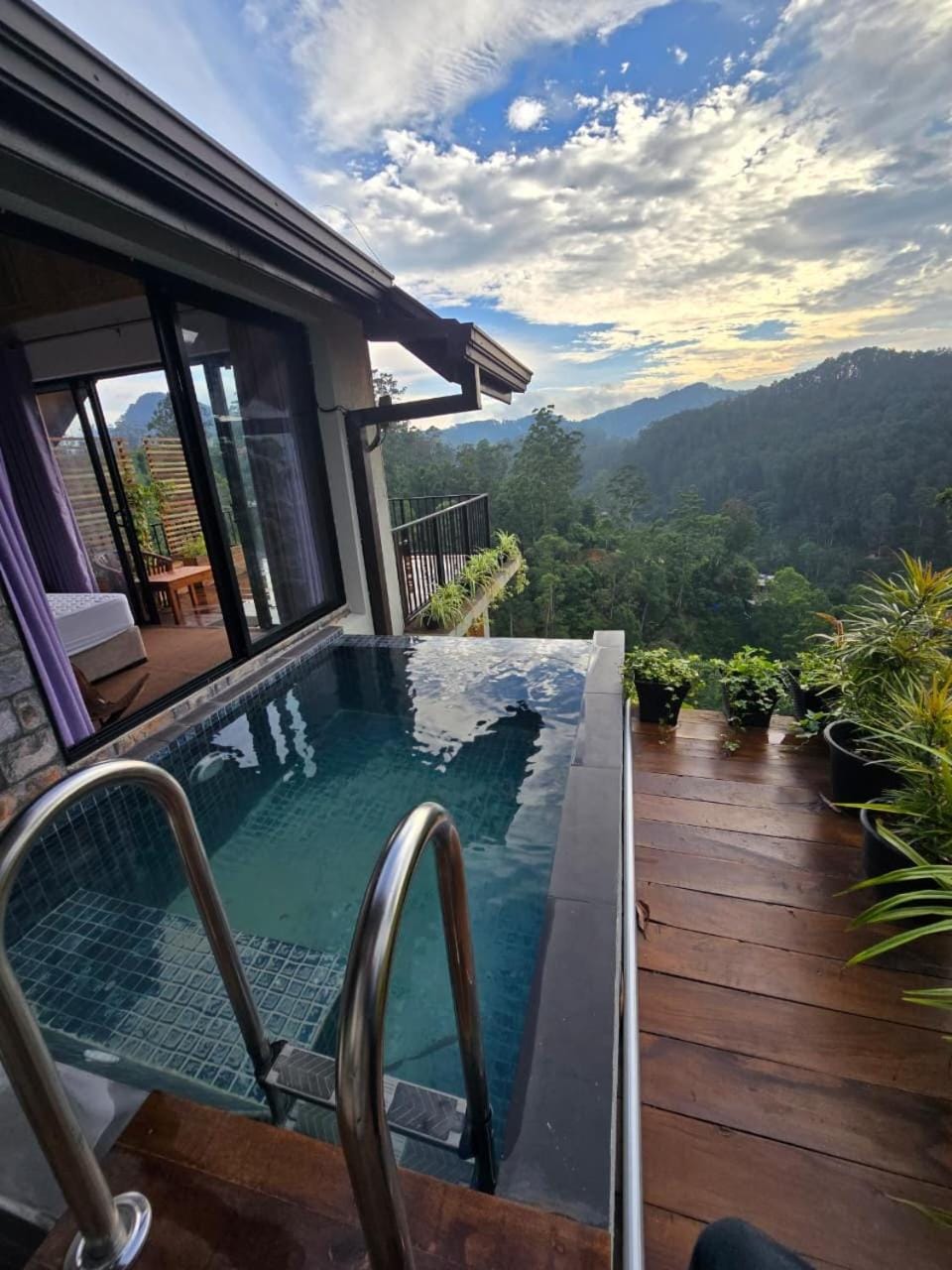 Dewpoint Ella Bed and Breakfast in Uva Province, Sri Lanka