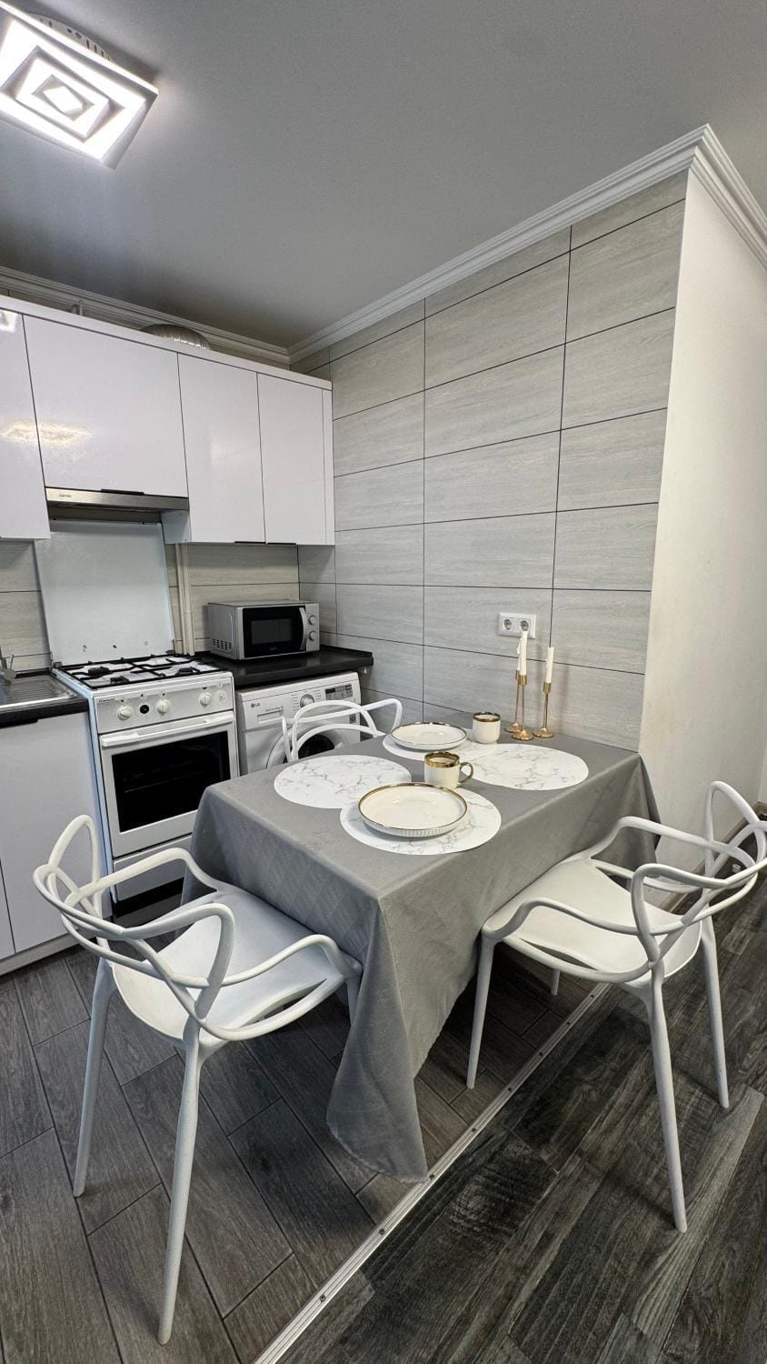 Lake & Park 3-Room Apartment Apartment in Ukraine