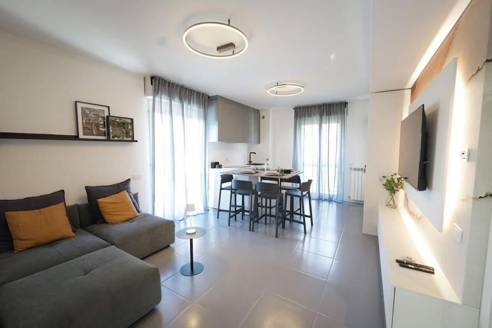 HOST4U BRESCIA - Nuova Suite 1000Miglia nel Centro di Brescia Apartment in Province of Brescia