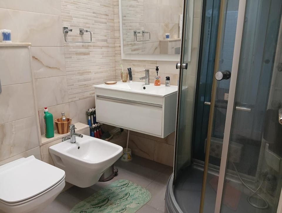Toilet, Bathroom, Bath