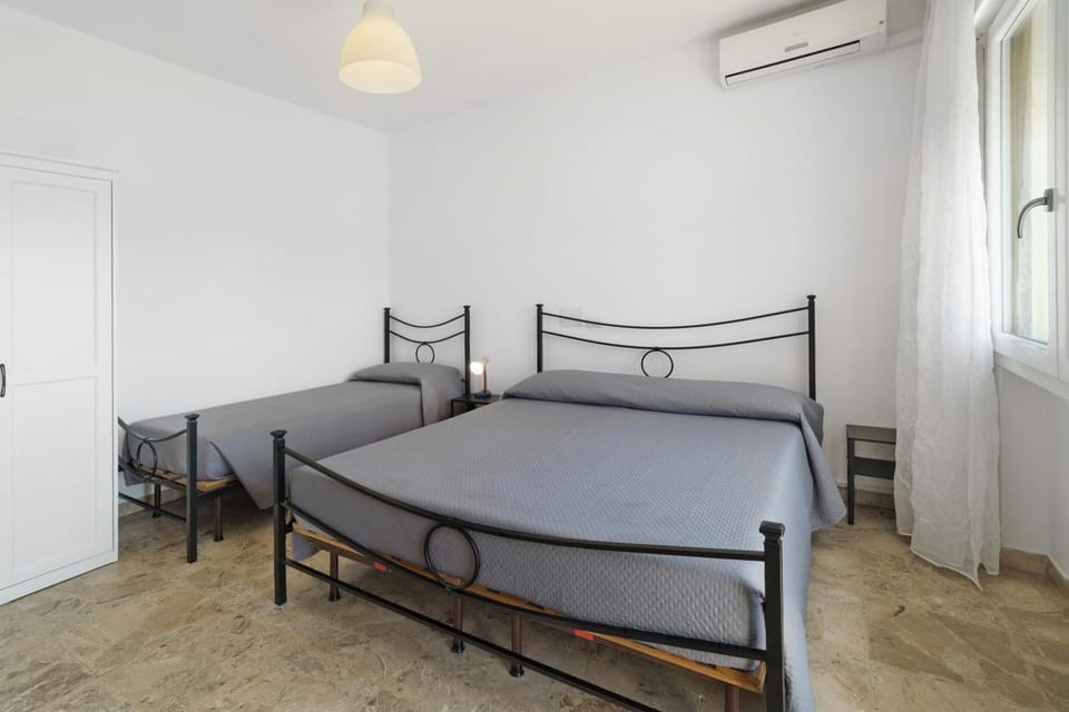 Property building, Living room, Bedroom