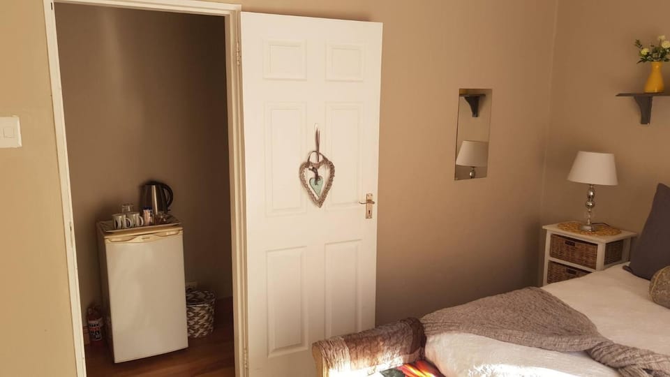 Junior Suite with Pool View - Bed and Breakfast in Port Elizabeth