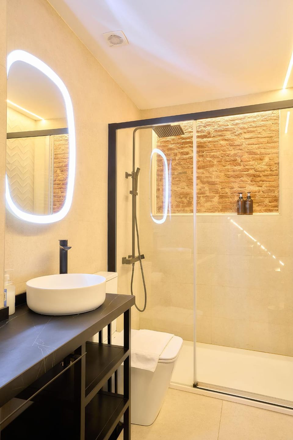 Toilet, Bathroom, Bath, towels