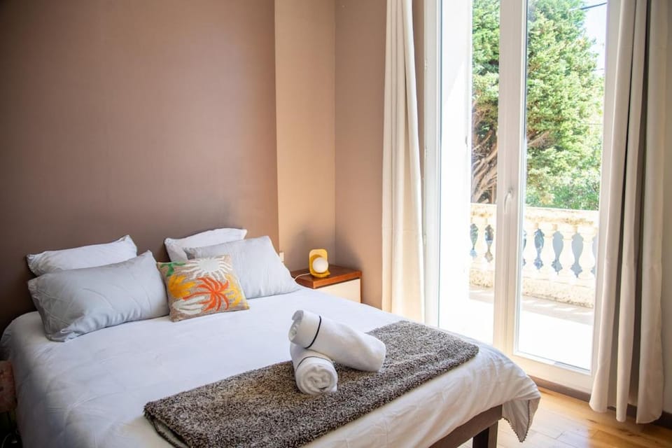 Bed, View (from property/room), Balcony/Terrace, Photo of the whole room, Bedroom, towels