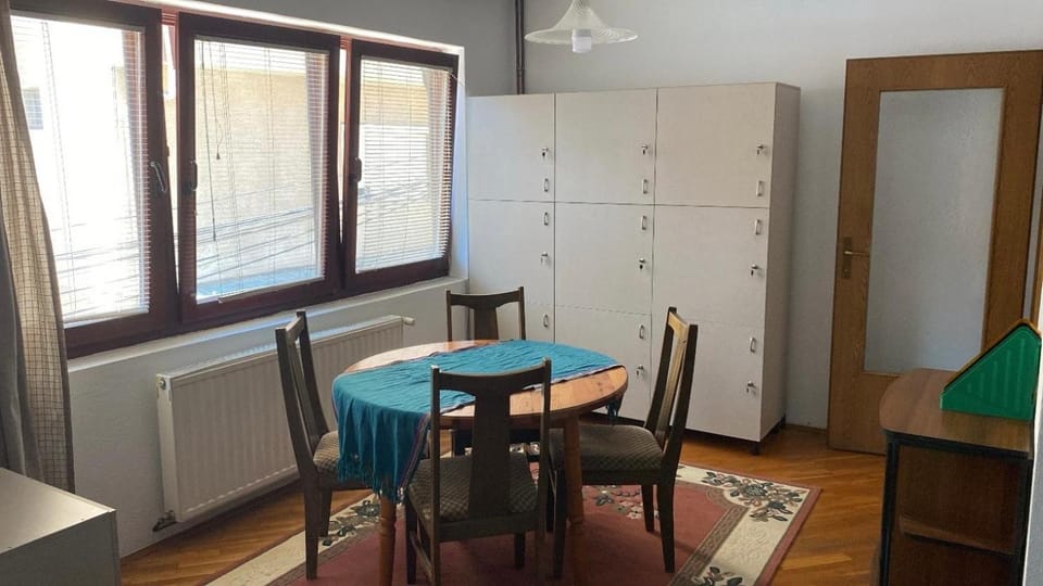 Seating area, wardrobe