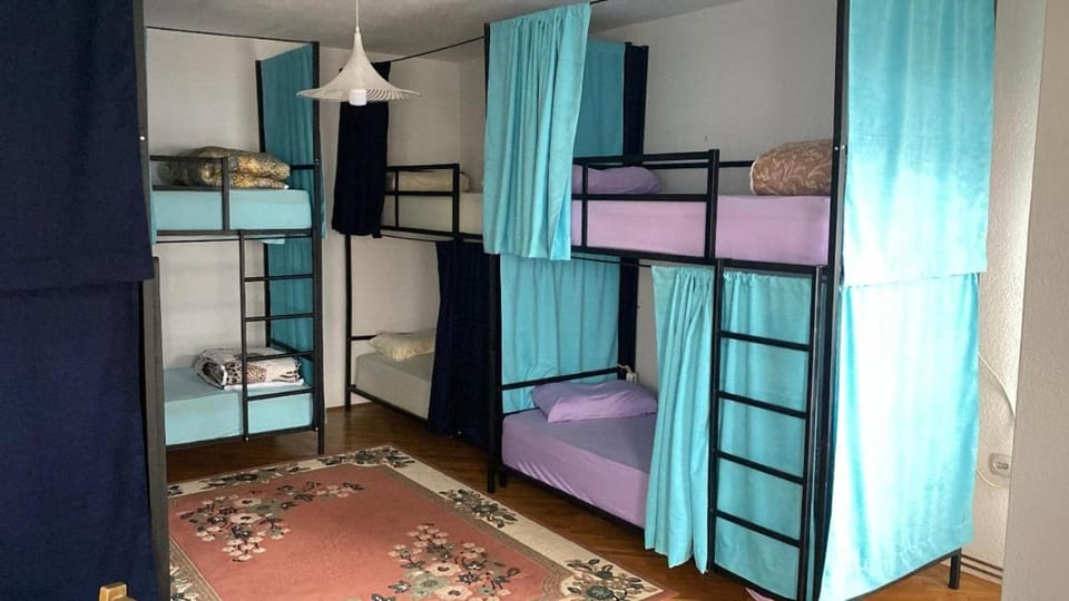 bunk bed