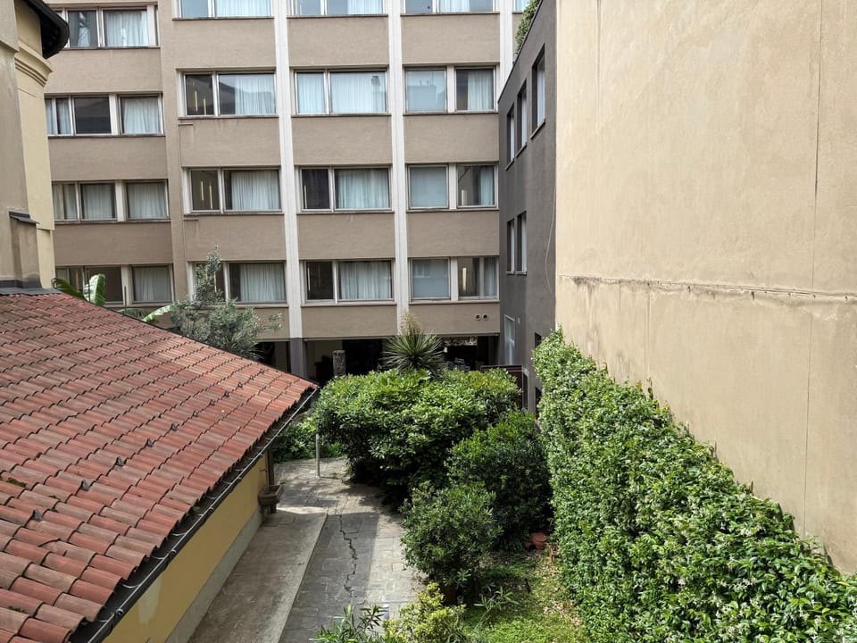 Inner courtyard view