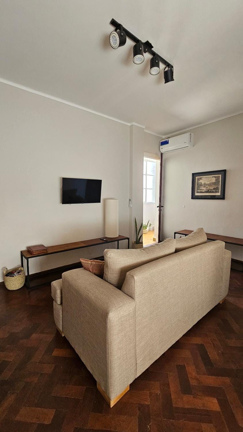 En Espejo Apartment in Mendoza