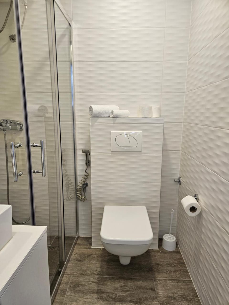 Shower, Toilet, Bathroom