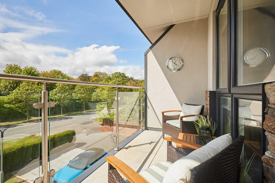 View (from property/room), Balcony/Terrace, Seating area