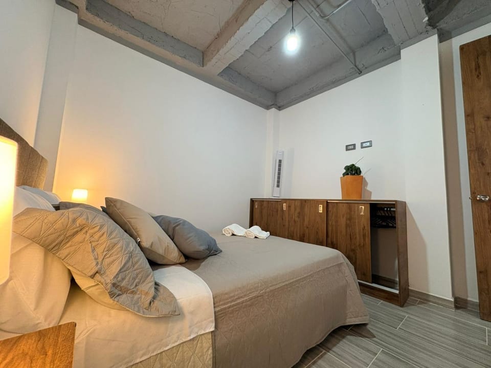 Bed, Photo of the whole room, Bedroom, wardrobe