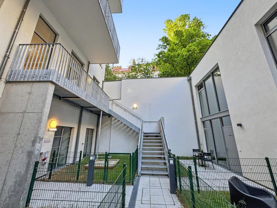Property building, Balcony/Terrace