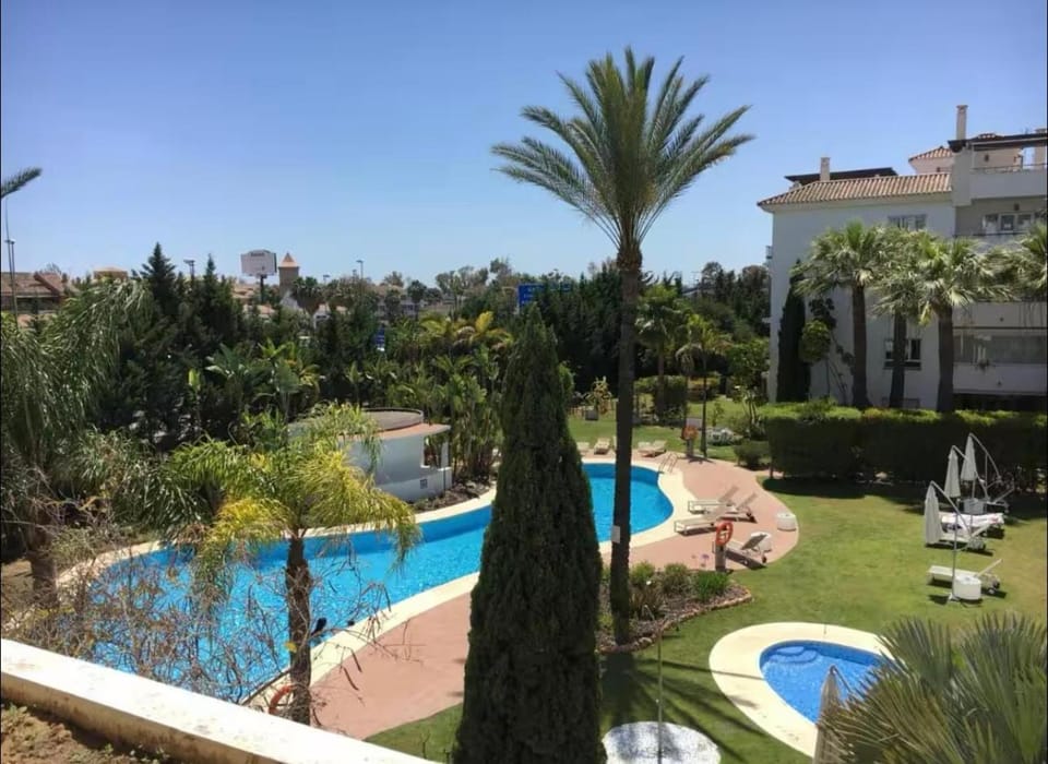 Luxury Rooftop, Private Jacuzzi with mountain views Apartment in Marbella