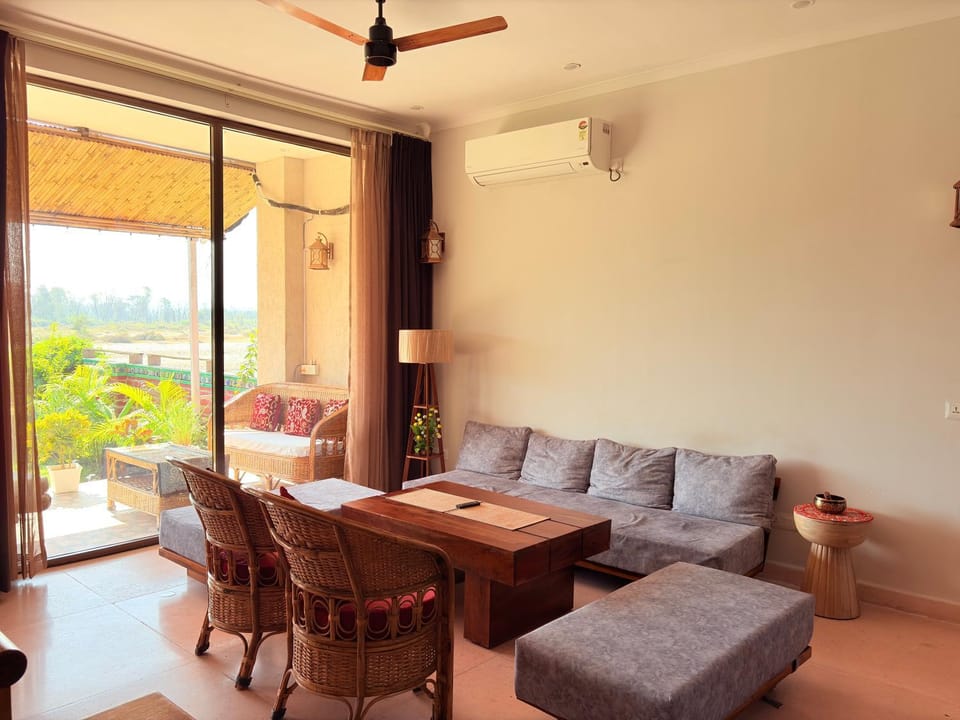 Living room, air conditioner