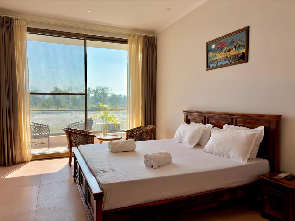 View (from property/room), Balcony/Terrace, Bedroom