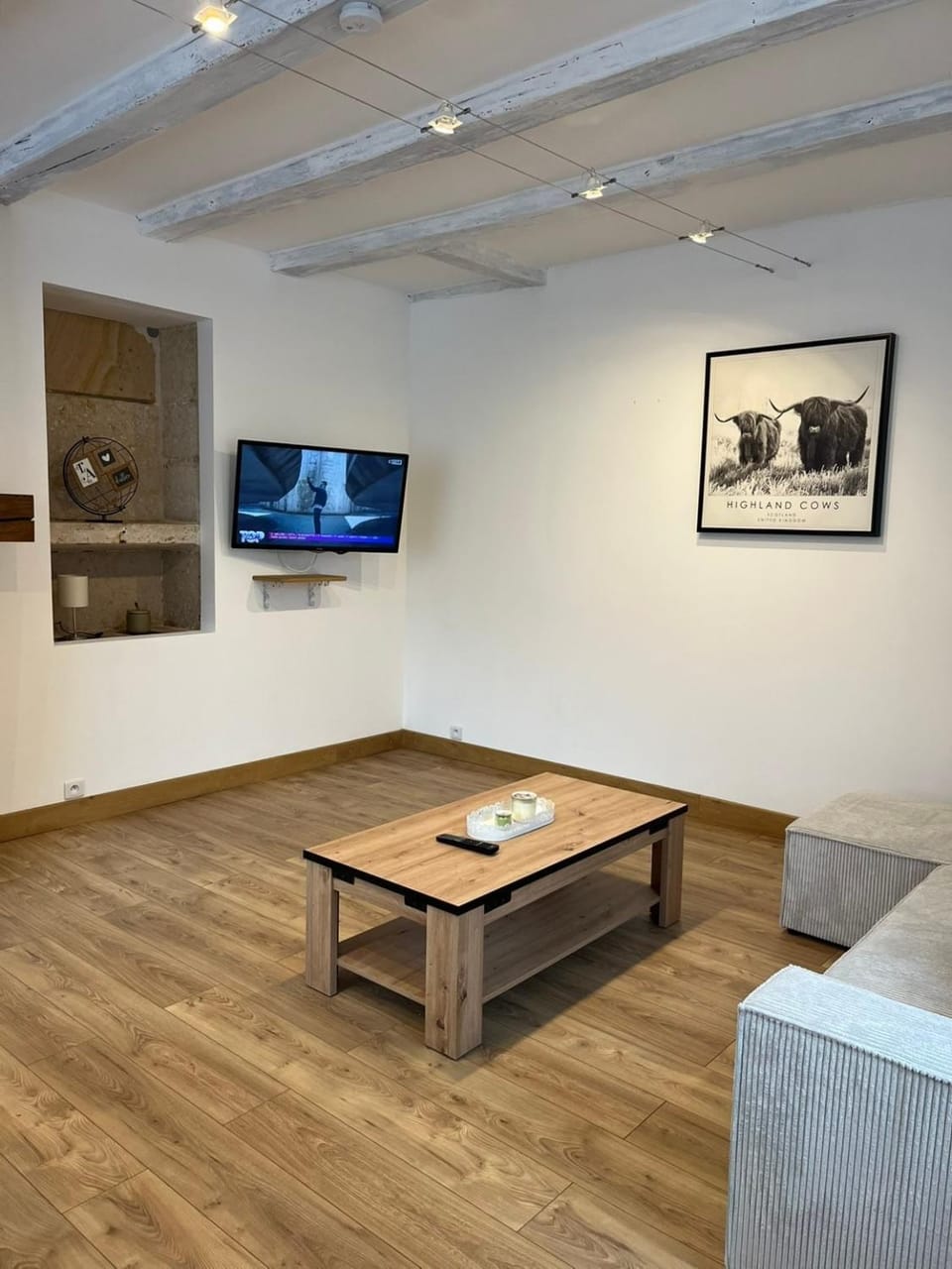 Communal lounge/ TV room