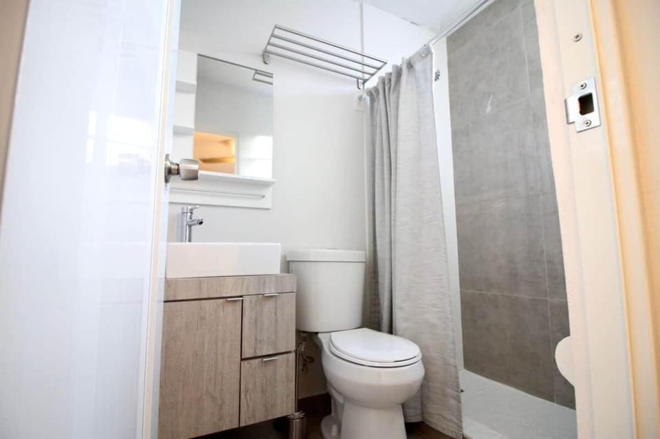 1.5• Generator • 2nd Floor • Parking • 1BR • 396sf Apartment in Puerto Rico