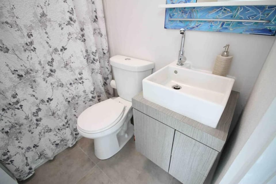 1.2• Generator • 1st Floor • Parking • 1BR • 230sf Apartment in Puerto Rico