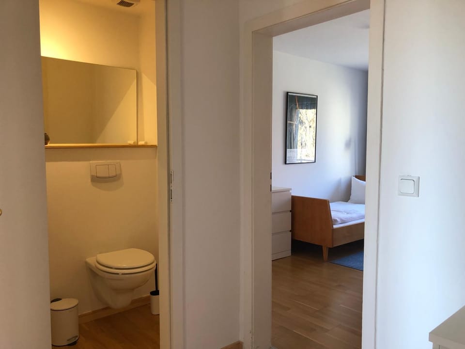 Historische Ferienwohnung am Bruderhof mit Steg & großer Terrasse - Antje Apartment in Brandenburg