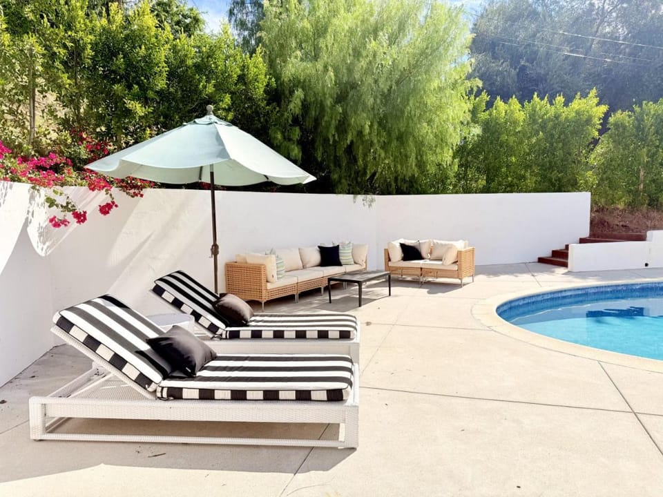 Private Ojai Hillside Retreat with Pool & Views Villa in Ojai