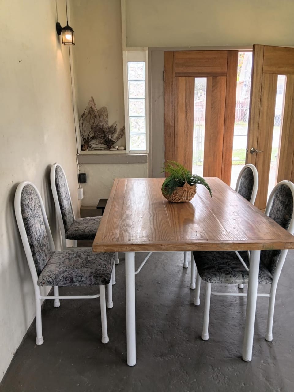 Patio, Seating area, Dining area, Garden view