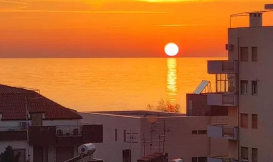 Sunset sea Apartment in Praia A Mare