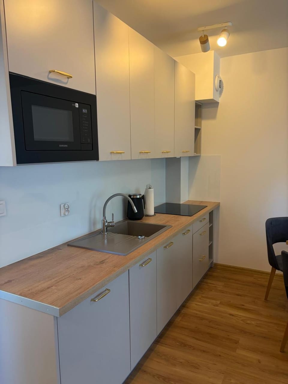 Kitchen or kitchenette, stove
